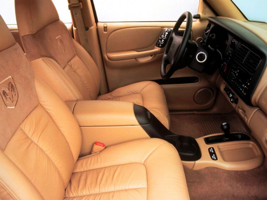  Dodge Durango 1997 года  (фото 7 из 16)